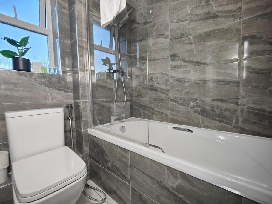Tyburn Home, Birmingham With Free Parking Exterior photo
