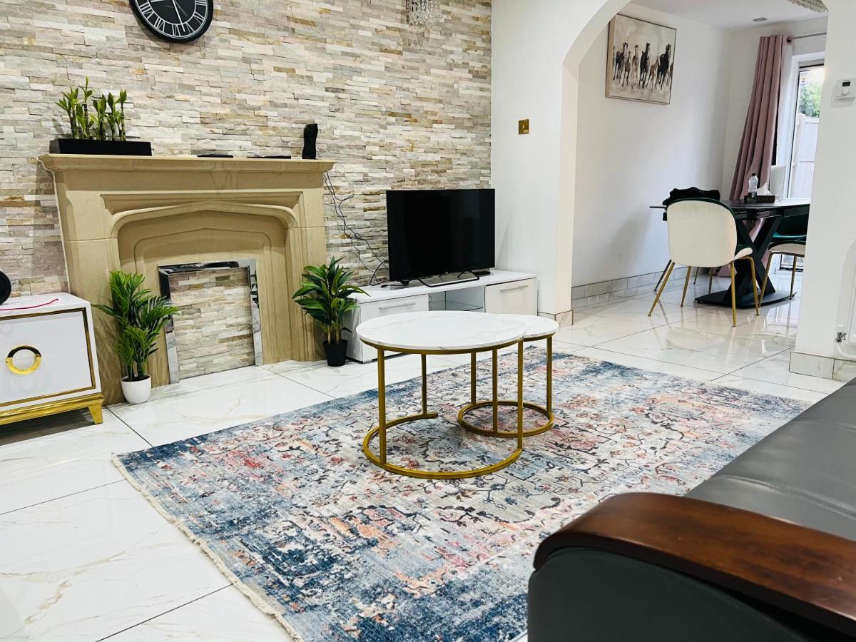 Tyburn Home, Birmingham With Free Parking Exterior photo